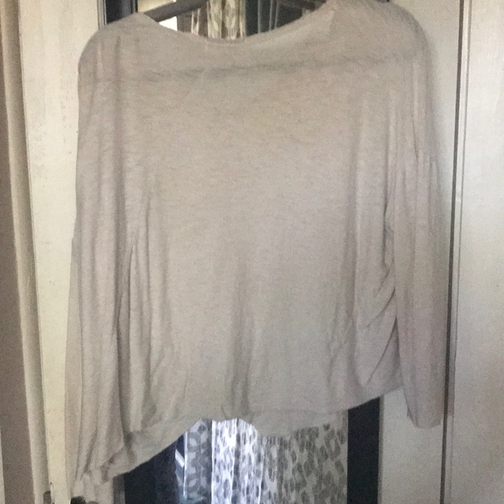 Cream top! - Picture 2 of 2